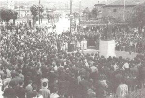Inauguración de la estatua de San Juan Bautista de La Salle en 1965