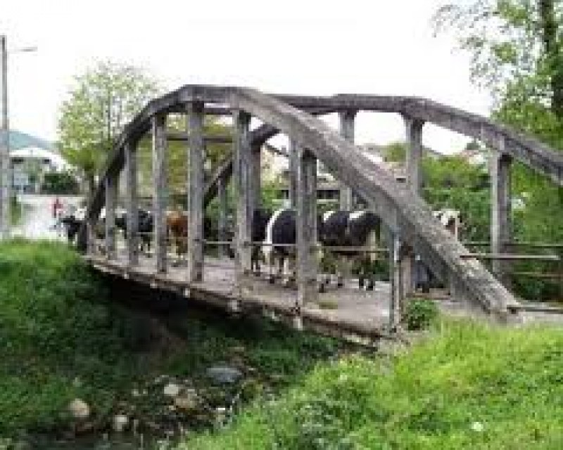 Puente de Helguera de Molledo