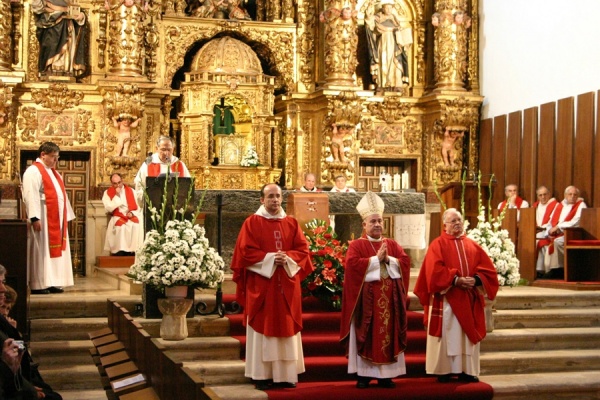 El obispo inicia su gira por la comarca en Las Caldas este domingo