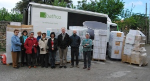 Caritas recibió la donación de Bathco