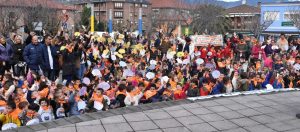 Manifestación de alumnos, profesores y familias de Los Corrales y Cieza