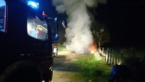 Incendio en un vehículo en Tarriba