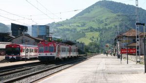 Las actuaciones de Adif permitirán regenerar las estructuras a lo largo de la línea ferroviaria que conecta Cantabria con la meseta