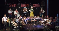 San Juan 2016. Actuación de la Escuela de Pulso y Púa en la Fiesta de la Tercera Edad