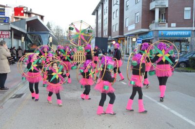 Éxito de público y disfraces en el Carnaval 2018 en Los Corrales