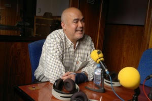 Geoffrey Molloy nos presentó su libro "Dejar de Fumar para Torpes".