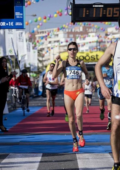 Paula González renueva el Campeonato de España de Media Maratón