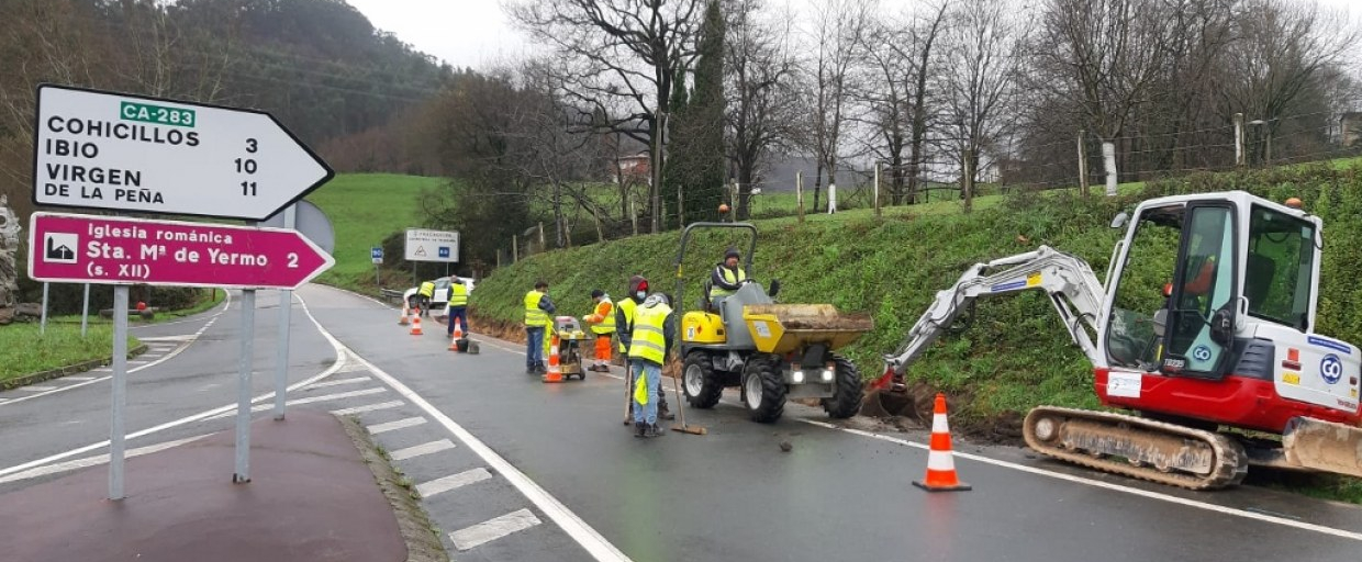 El Gobierno mejora la seguridad vial en la entrada a Riocorvo