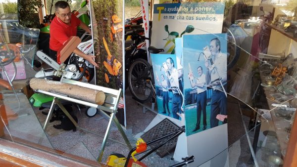 El garaje Nisio fue el afectado por el último intento de robo en Los Corrales