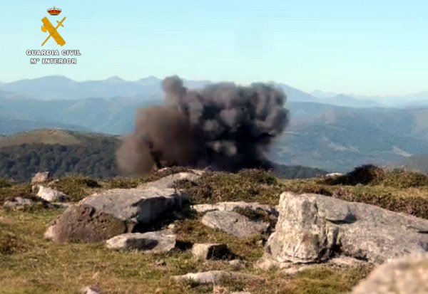 Explosión controlada de la granada.