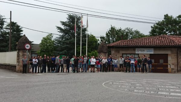 Tercera jornada de huelga en la antigua Trefilerías Quijano
