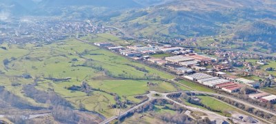 Comercio y Gobierno de Los Corrales coinciden en la necesidad de contar con más agentes