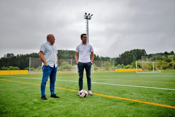 Antonio Tomás y Agustín Molleda en el campo de Mijarojos