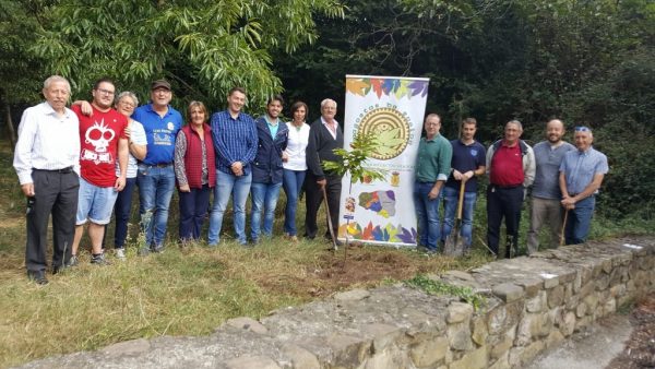 El valle relanza la marca gastronómica aderezándola con actividades que van desde la música folk a proyectos para la recuperación de los castaños