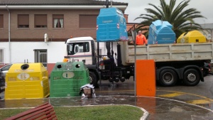 Mare repone ya los contenedores dañados