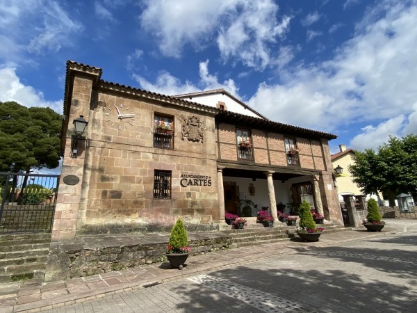 En el Ayuntamiento de Cartes se ha instalado una de las urnas