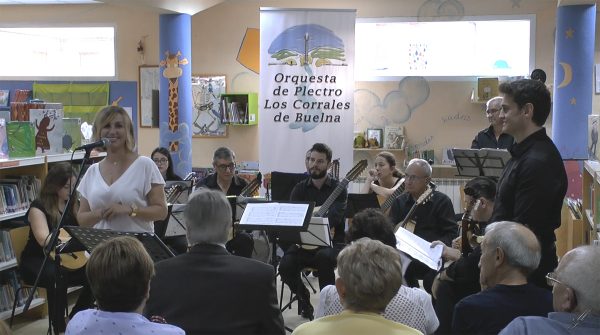 Concierto y poesía en la biblioteca municipal Guillermo Arce