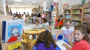 La `Biblioteca de Amelia´ funciona a pleno rendimiento.