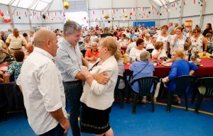 Zuloaga y Molleda en la fiesta cartiega
