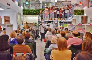 Concierto de Pulso y Púa en la biblioteca municipal