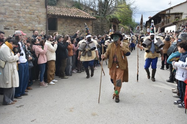 La Vijanera volvió a ser una fiesta multitudinaria