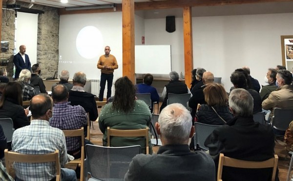 El alcalde en la charla sobre el proyecto energético