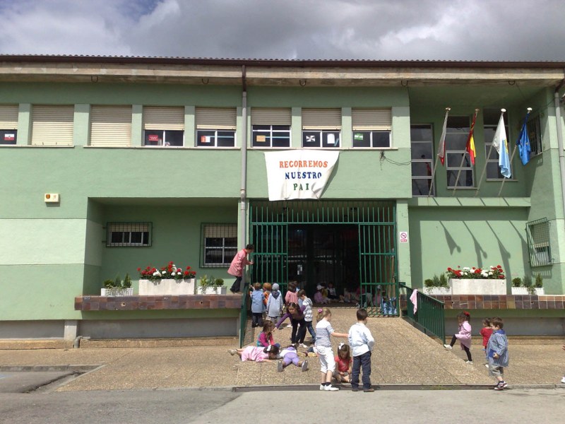 El CEIP Pero Niño en La Radio Con Clase de 2002