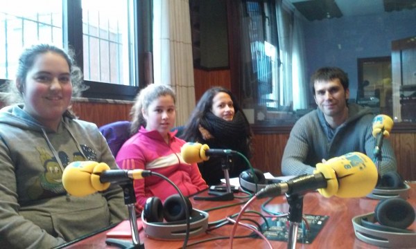 El águila y el lobo, con el IES Orbe Cano, en la Radio Con Clase