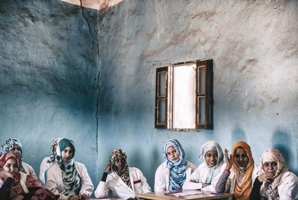 Fotografía de la exposición sobre los jóvenes en los campos de refugiados