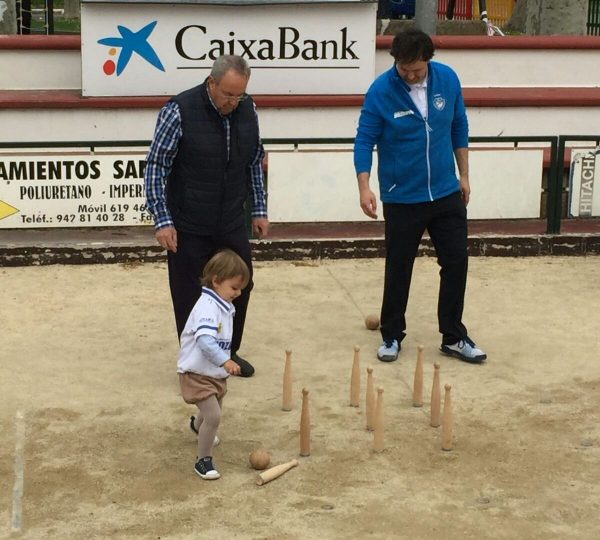  Cundi, Francisco Javier, y Martín Ceballos