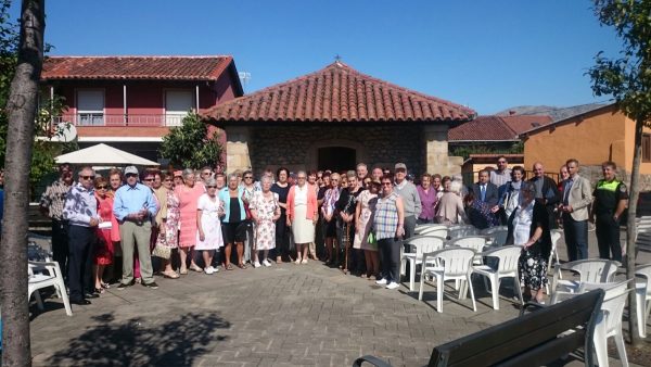 Participantes en el arranque de las fiestas