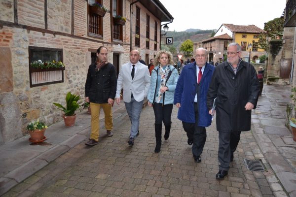 La vicepresidenta y dos consejeros desglosaron las inversiones realizadas y futuras en la villa