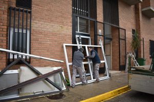 Renovación de los accesos al pabellón del complejo municipal de deportes