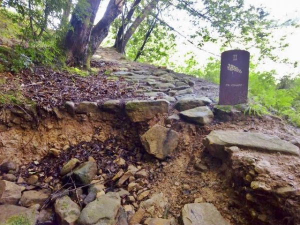 La vía se ha ido deteriorando en los últimos años por la inestabilidad del terreno sobre el que se sustenta y las malas condiciones meteorológicas