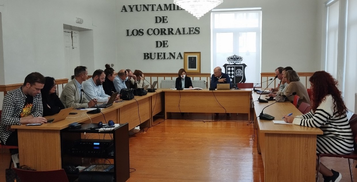 Última sesión plenaria en Los Corrales