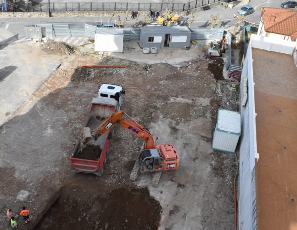 Obras en la parcela de las antiguas escuelas