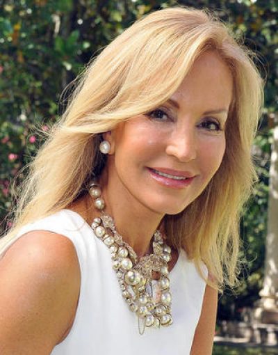 Tarde de moda y de misterio. Entrevista con Carmen Lomana