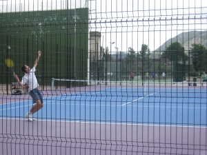 Tenis: Cabezón abandona y Cazenave gana el torneo de San Juan.