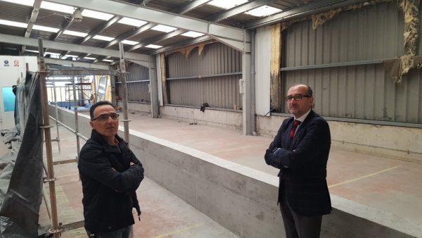 Luis Fernando Robledo (derecha) con el presidente de los Comerciantes y Empresarios, Salvador Victorino
