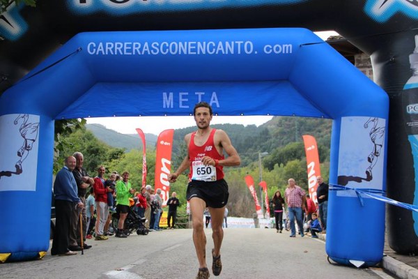  Crespo en la meta de Bárcena