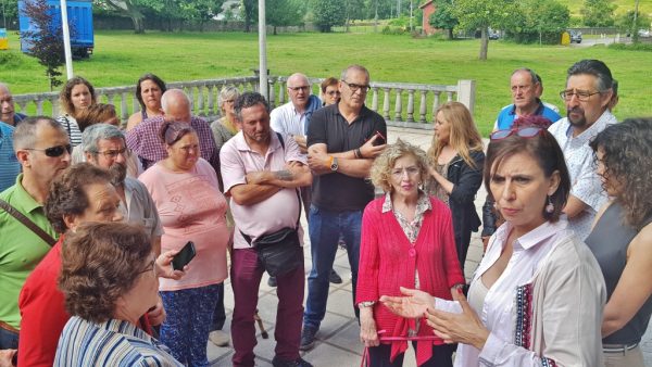 Encuentro de la alcaldesa con los vecinos de Penías