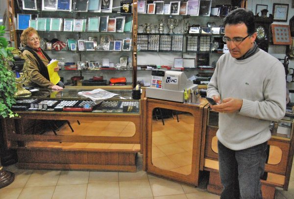En cuatro años se han emitido una treintena de alertas entre un centenar de establecimientos