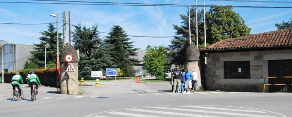 Entrada a Trefilerías Quijano