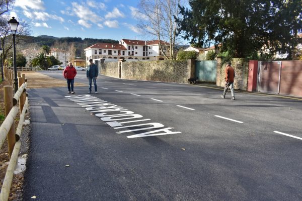 Nuevo aparcamiento en el parque del Ansar