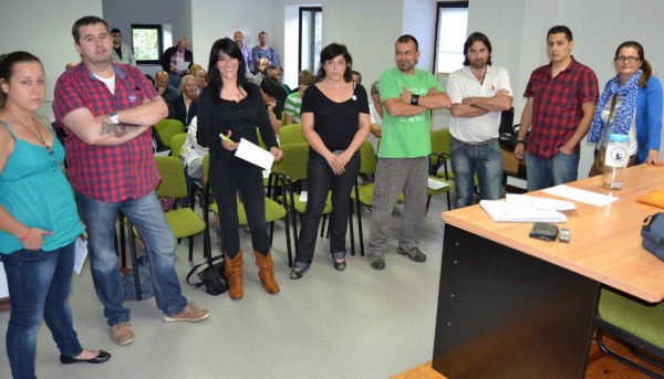 Representantes de Podemos en el valle de Buelna