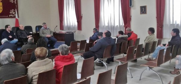 Reunión con los ganaderos de San Felices