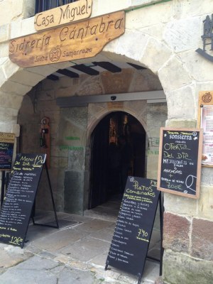 Las hamburguesas &quot;De Raza &quot; en Santillana del Mar 