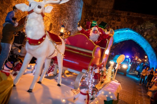 Papá Noel volverá a las calles de Cartes y Santiago este viernes