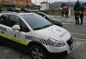 Actuación de Policia y Guarcia Civil en Cartes