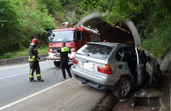 El conductor resultó herido sin que en principio corra peligro su vida